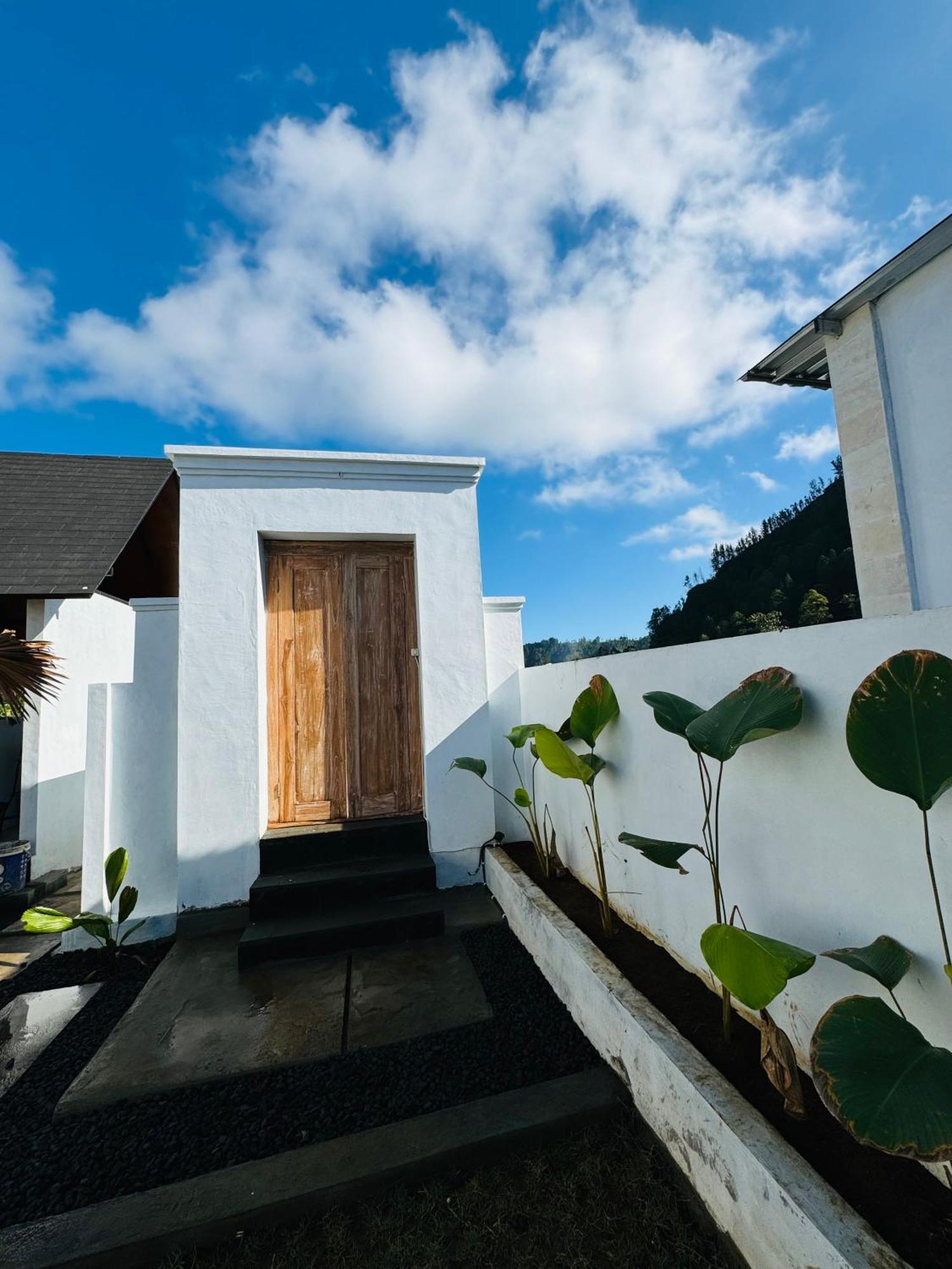 Volcano Cottages Kubupenlokan Ngoại thất bức ảnh
